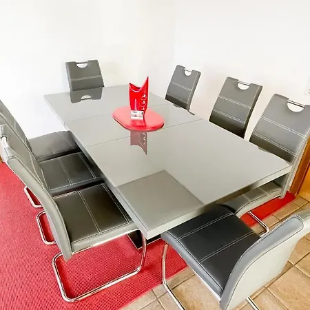 Balu Apartment *